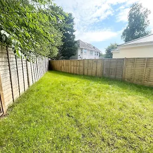 3 Methuen Close Apartment